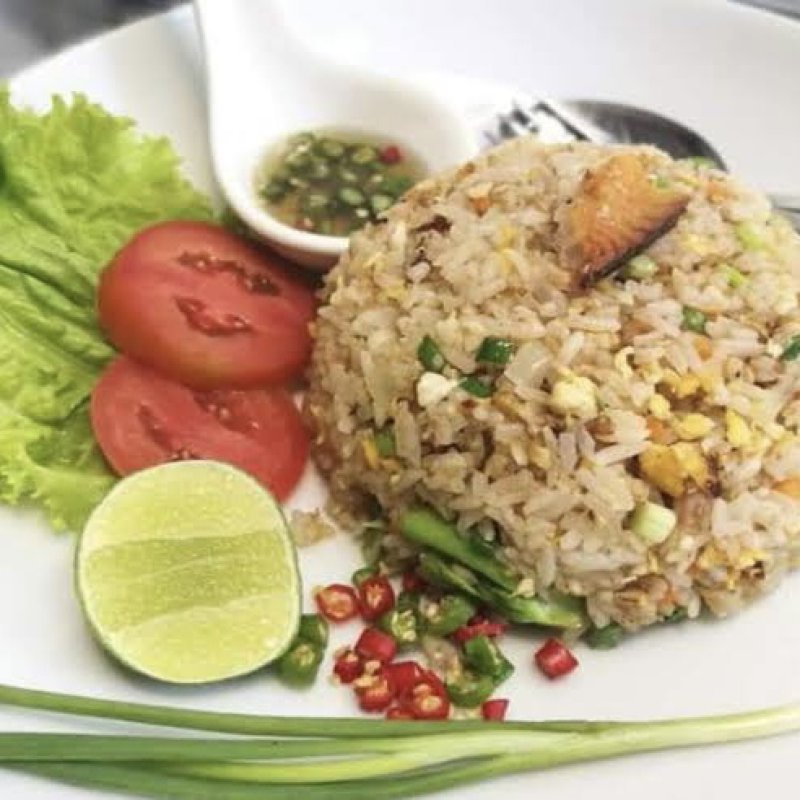 ข้าวผัดปลาเค็ม